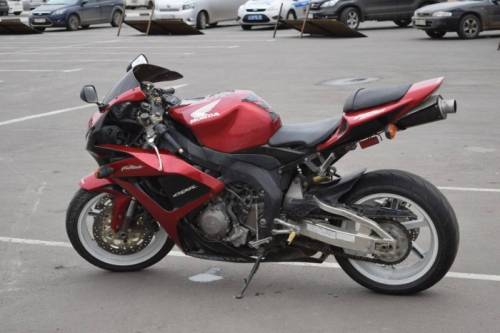 Продам мотоцикл Honda CBR1000RR 