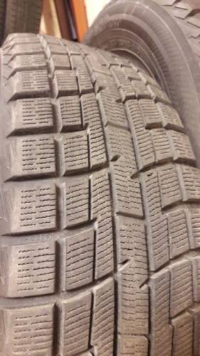 продаются две зимние шины(липучка)Yokogama165/65r15  