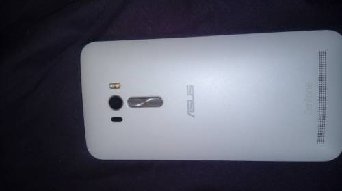 Продам телефон Asus zenfon selfe