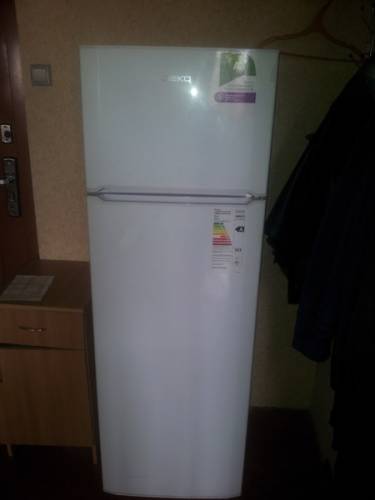 холодильник BEKO DS328000