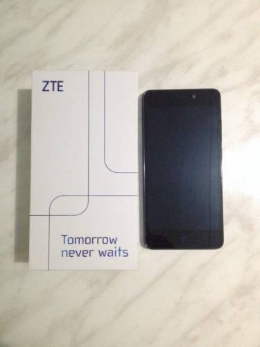 Смартфон ZTE Blade X3