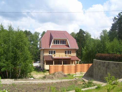 Дом на Оке в коттеджном поселке Егнышевка 2005