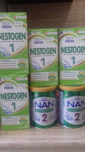 Продаю детскую смесь  NESTOGEN и NAN 