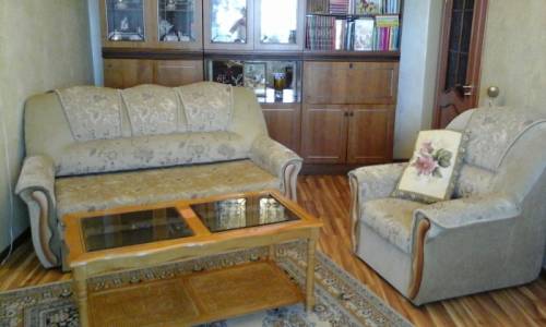 Продам уголок отдыха: диван, кресло, столик