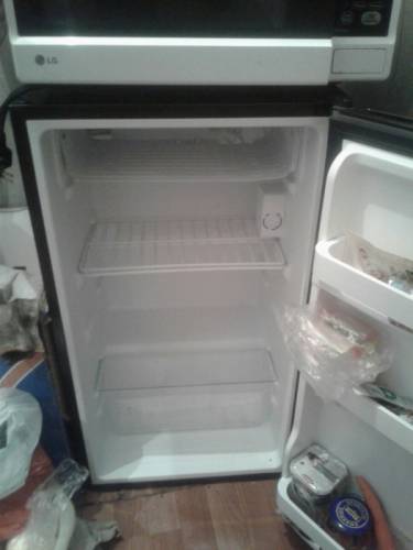 Продам компактный холодильник