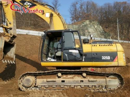 Продается  гусеничный экскаватор Caterpillar 325 2007 год    