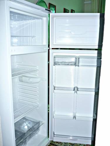 Продам холодильник Атлант, компрессинный, двухкамерный, новый
