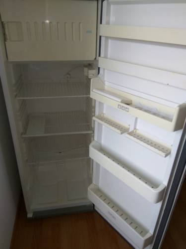 Продам холодильник Stinol