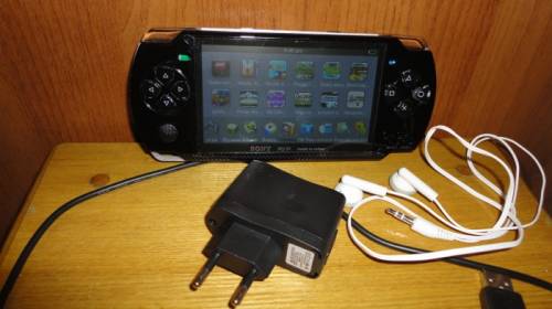 Продам недорого игровую приставку SONY psp  б/у