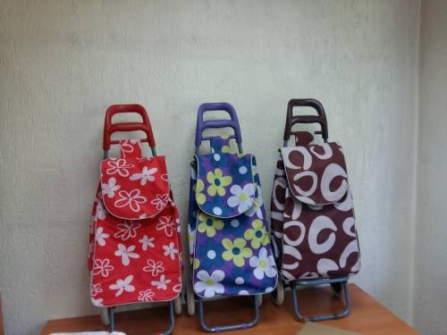 Продам хозяйственные сумки на колесиках,новые