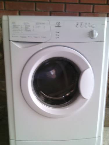 Продам стиральную машину Индезит,в рабоем,хорошем состоянии!!5