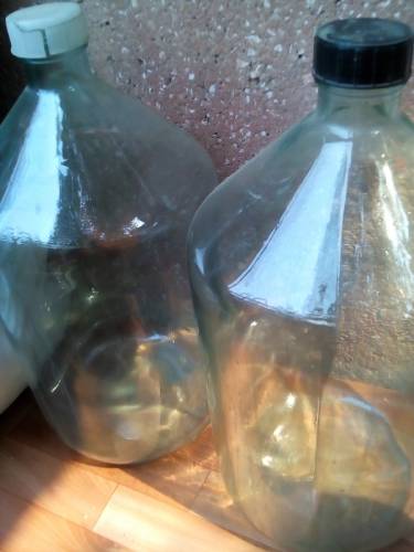 Бутылки для воды 