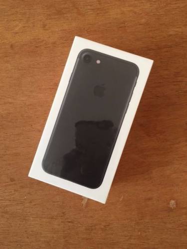 iPhone 7 black 32gb