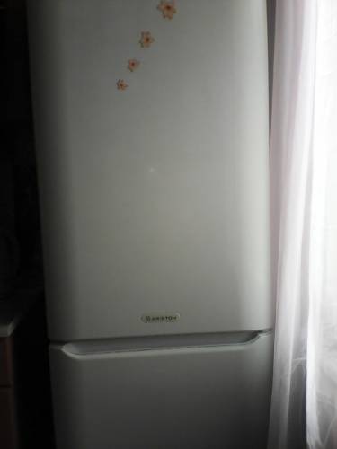 холодильник Аристон 2х камерный