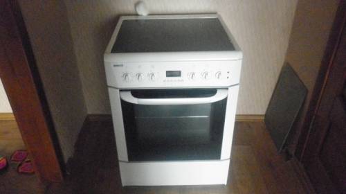 стеклокерамическая эл. плита BEKO см68201