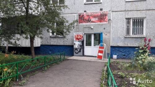 требуется парикмахер универсал!!!мастер маникюра !!!